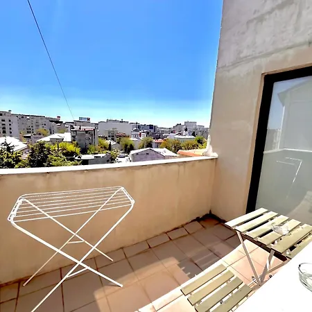 Downtown Unirii Square Private Economy Rooms With Shared Amenities Bukarest Exterior foto