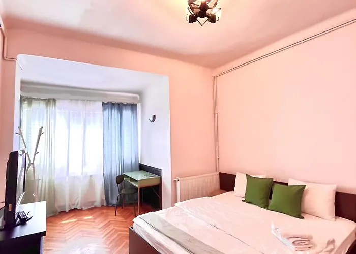 Downtown Unirii Square Private Economy Rooms With Shared Amenities